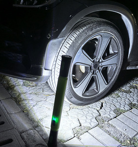 Lampe de travail magnétique portable COB LED 5200mAh 12V DC, lumineuse, étanche, sans fil, pour réparation automobile d'urgence et éclairage d'atelier, faisceau 120° - Product Image 6