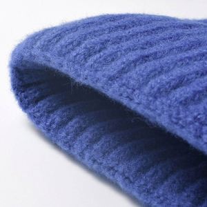 Gorro de lana grueso con forro polar y jacquard para exteriores, con orejeras, para mantener el calor - Product Image 3