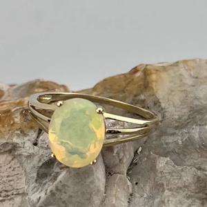 แหวนเงินแท้ชุบทองคำขาว ดีไซน์แยกส่วน ประดับพลอยสีชมพูฟูเชียทรงรีเหลี่ยมเพชรพลอย ได้รับการรับรองจาก IGI สไตล์วินเทจ สำหรับงานแต่งงาน - Product Image 1