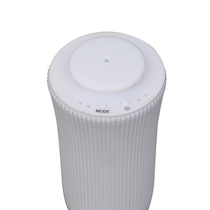 Vente en gros d'électroménager Humidificateur USB mignon Machine à parfum d'ambiance Désodorisant pour voiture Diffuseur d'arômes pour voiture <span class=keywords><strong>AMOS</strong></span> Aroma - Product Image 4