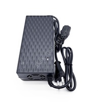 Chargeur de batterie Alimentation 67,2V 2A Scooter électrique Chargeur d'alimentation standard EU/US/UK/AU pour scooter électrique Citycoco Harley