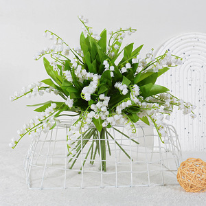 Fleurs artificielles en soie et plastique, lys de la vallée blancs, décorations de mariage, accessoires de bouquet, décoration de la maison - Product Image 1