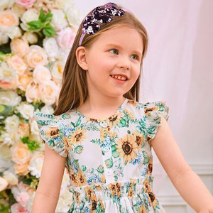 عصابة رأس جميلة بتصميم قلب وقوس من الترتر اللامع مقاس 4.5 بوصة للأطفال والفتيات باللون الأحمر اللامع لعيد الحب - Product Image 6