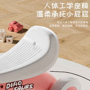 Véhicule d'équilibre pour enfants - Trottinette sans pédales ou trotteur pour enfant de 1 à 3 ans avec quatre roues. - Product Image 4