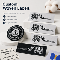 Nouveaux produits 2025 Designer Logo personnalisé Tag Swing Tickets Étiquettes de vêtements tissés au cou et marques célèbres pour vêtements