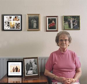 Marco <span class=keywords><strong>de</strong></span> Fotos Conmemorativo con Frase Impresa para el Luto por la Pérdida <span class=keywords><strong>de</strong></span> Abuela o <span class=keywords><strong>Abuelo</strong></span> - Product Image 4