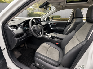 <span class=keywords><strong>Toyota</strong></span> <span class=keywords><strong>RAV4</strong></span> 2.0L CVT <span class=keywords><strong>Adventure</strong></span> Plus 4WD <span class=keywords><strong>2023</strong></span> Usado, SUV a Gasolina, Volante a la Izquierda, 5 Asientos, Techo Panorámico, Auto de Segunda Mano para Exportación - Product Image 3