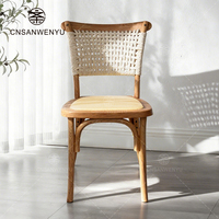 Chaise Louis empilable en plastique PP style vigne tissage français chaise hôtel banquet mariage salle à manger en plastique pour événements