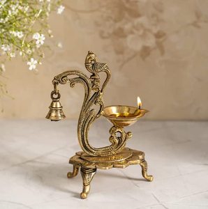 Accueil et festif décoratif métal Diya fleur en forme de plusieurs couleurs moderne Diwali Diya laiton Diya meilleur pour Pooja article utilisé - Product Image 2