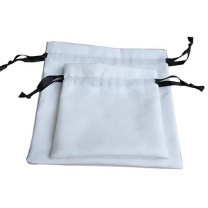 Petite pochette en coton personnalisée, blanche, avec cordon de serrage, impression de logo, sacs cadeaux, sacs cosmétiques - Product Image 6