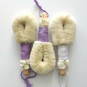 Spazzola Esfoliante per il Corpo in Fibra di Sisal Vegana, Spazzola da Doccia e Bagno, Scrubber per Esfoliazione della Schiena, Massaggiatore in Legno per la Pelle, Spazzola a Secco per il Corpo - Product Image 4