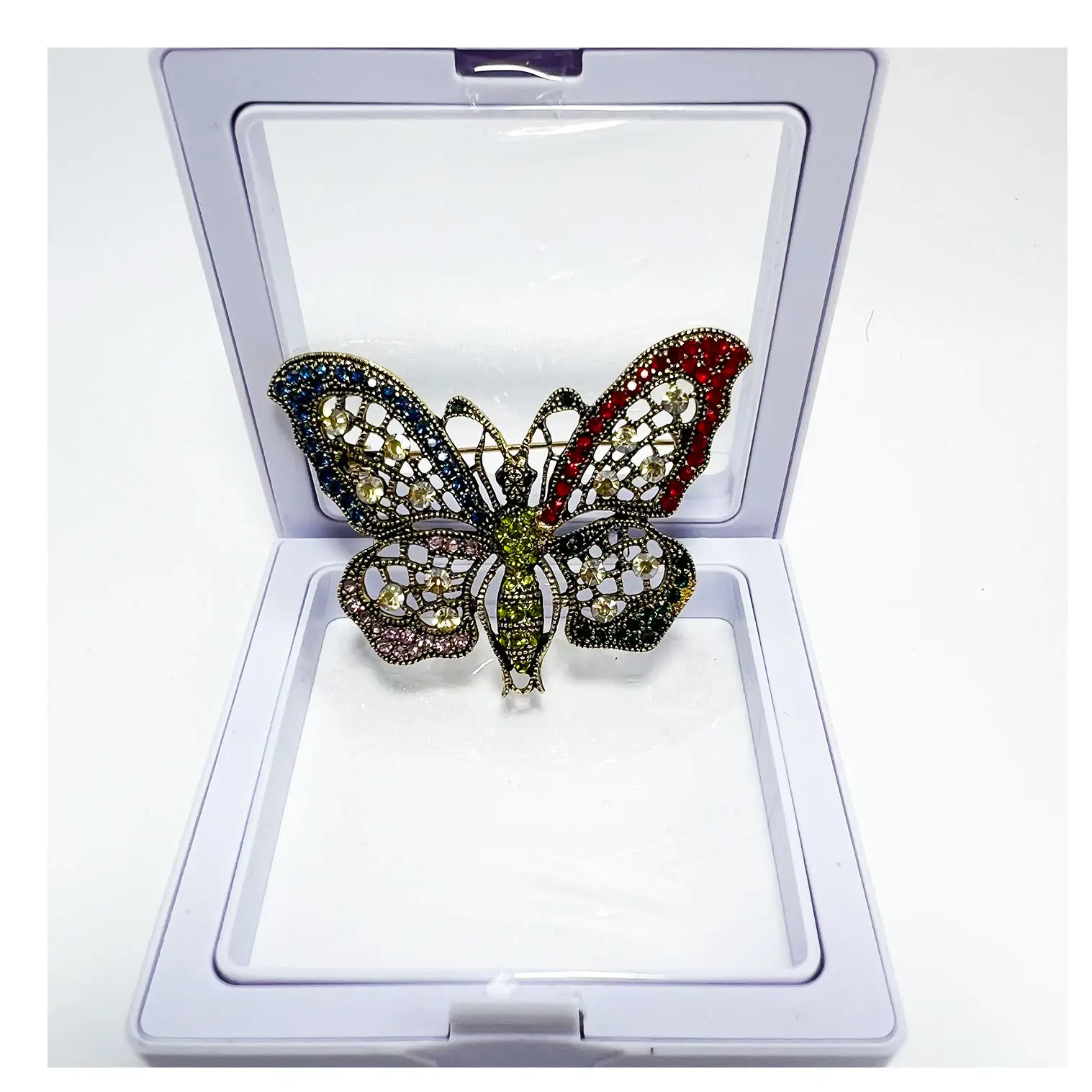 High-End bayanlar Metal broş özel toptan kelebek şekli elmas dekorasyon ziyafet parti kol düğmeleri Pins tokaları korsage