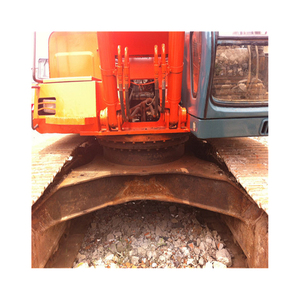 Excavadora Usada Hitachi EX200-1, Fabricada en Japón, Modelo 2017, con Motor, en Venta - Product Image 2