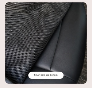 Housse <span class=keywords><strong>de</strong></span> siège <span class=keywords><strong>de</strong></span> <span class=keywords><strong>voiture</strong></span> <span class=keywords><strong>de</strong></span> luxe imperméable à carreaux détachable <span class=keywords><strong>pour</strong></span> chiens et chats, avec deux poches séparées et laisse <span class=keywords><strong>de</strong></span> sécurité en maille - Product Image 4