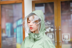 Imperméable pour adulte Style long Veste de pluie imperméable pour femmes pour les voyages et les visites en plein air Poncho de pluie personnalisé résistant pour la pluie lourde - Product Image 6