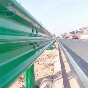 Barrières de sécurité routière haute performance pour la protection dans les zones routières à forte vitesse, barrières de sécurité routière, barrières de circulation - Product Image 3