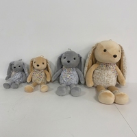 Jouet en peluche lapin brodé ODM en gros, mignon, en coton biologique, rembourrage en coton PP, tissu super doux, doublure en maille, anti-stress