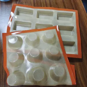 Non-stick Silicone Muffin Tray Pan Round Cake Moulds For Baking