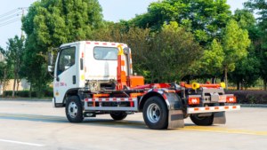 Camión de Basura Foton H2 4x2 Diésel Manual Euro 6 con <span class=keywords><strong>Gancho</strong></span> Elevador, Camión de Saneamiento con Contenedor de Residuos Hidráulico - Product Image 6