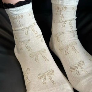 Calcetines de media pantorrilla para mujer con patrón de lazo, tejido jacquard, transpirables, de grosor medio, estilo coreano, calcetines holgados - Product Image 1