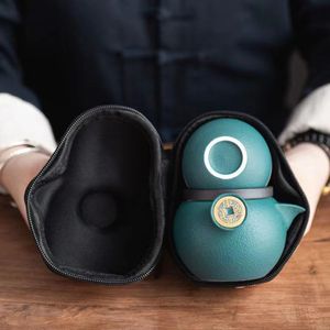 <span class=keywords><strong>Set</strong></span> da Tè Portatile in Ceramica Cinese, Una Teiera e <span class=keywords><strong>Due</strong></span> <span class=keywords><strong>Tazze</strong></span>, <span class=keywords><strong>Set</strong></span> da Caffè e Tè Artigianale per Esterni - Product Image 2