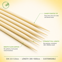 Brochettes plates en bambou pour maïs en épi avec manche large pour une manipulation facile, idéales pour la cuisson au barbecue, vente en gros pour restaurants
