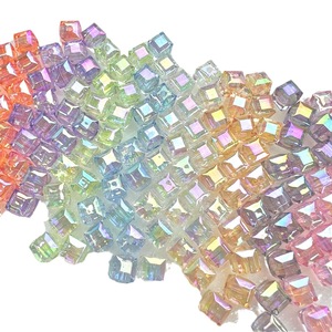 Superventas personalizado de alta penetración UV galvanoplastia cuentas cuadradas prismáticas accesorios de joyería DIY - Product Image 4