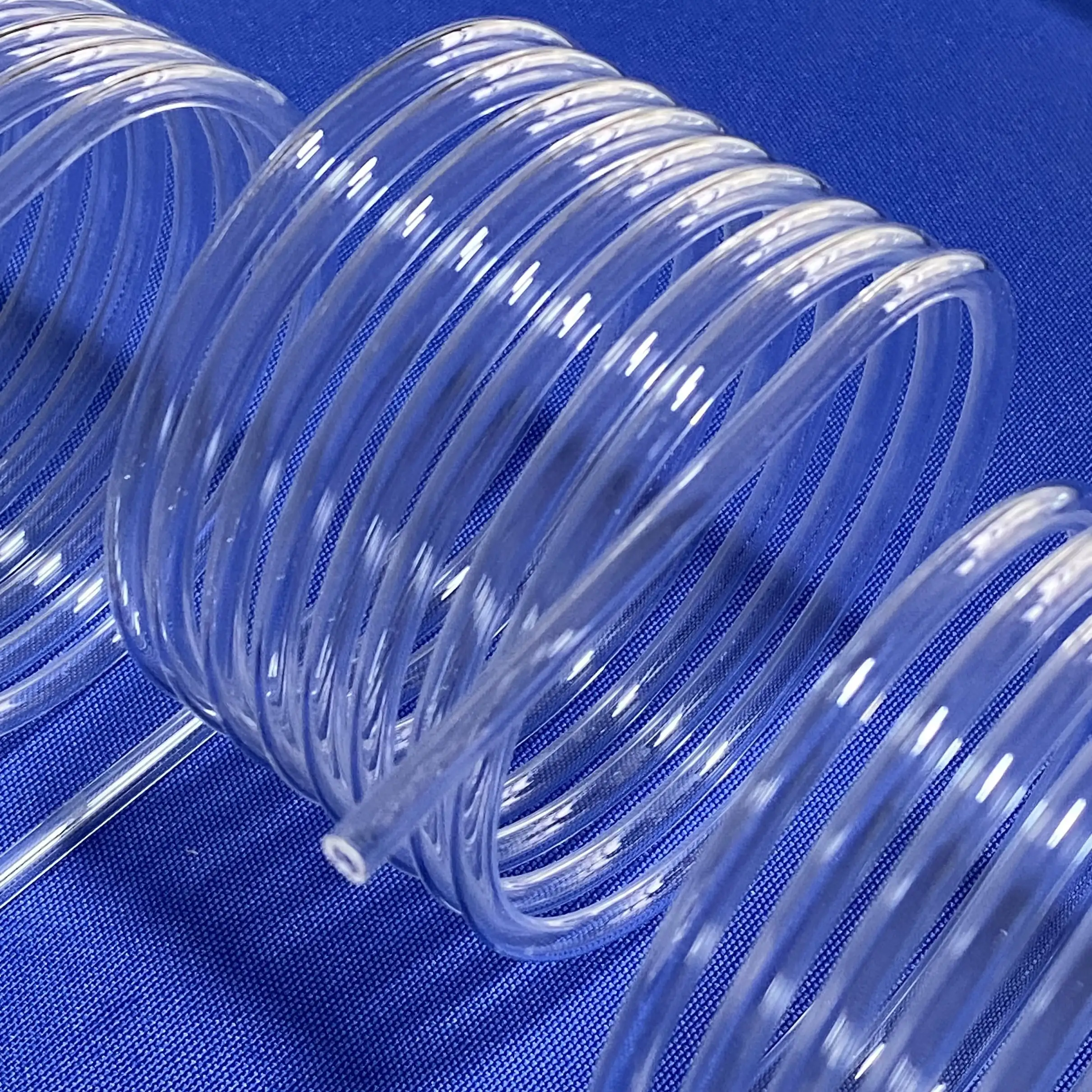 HUOYUNカスタマイズ耐熱コイル透明ヘリカルパイプスパイラルクォーツチューブクリアクォーツコイルガラス