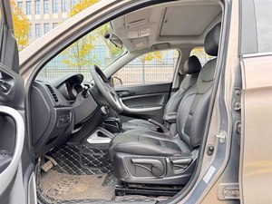 <span class=keywords><strong>Voiture</strong></span> d'occasion Changan CS35 2017, SUV compact de luxe, un seul propriétaire, titre propre, historique d'entretien complet, excellent rapport qualité-prix - Product Image 4