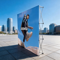 Support de bannière pop-up personnalisé pliable avec impression ultra-claire 1440 dpi et service de logo pour les expositions professionnelles et les salons industriels