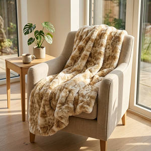 Manta <span class=keywords><strong>de</strong></span> lujo personalizada <span class=keywords><strong>de</strong></span> piel sintética <span class=keywords><strong>de</strong></span> conejo con efecto tie-dye, doble cara, fruncida, <span class=keywords><strong>de</strong></span> minky, afelpada, gruesa y esponjosa, enorme, para invierno. - Product Image 1