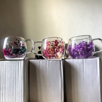 Mug à café en verre borosilicate à double paroi avec motif de fleurs séchées, tasse à lait et à eau avec poignée pour la décoration de la maison, les fêtes, les mariages, les bars