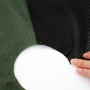 Tapis de paillis perméable traité anti-UV pour la protection des arbres, <span class=keywords><strong>couvre</strong></span>-<span class=keywords><strong>sol</strong></span> anti-mauvaises herbes - Product Image 2