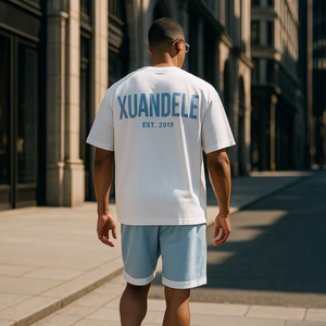 Conjunto de 2 piezas de algodón grueso estilo streetwear para hombre: camiseta oversize y pantalones cortos con logo gráfico personalizado, chándal holgado de verano - Product Image 4