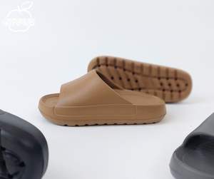 3986 Chaussons et sandales à enfiler unisexes à tige haute, à bout fermé, en EVA souple de Thaïlande, à semelle plateforme en EVA souple, antidérapants, pour la maison, décontractés et imperméables - Product Image 2