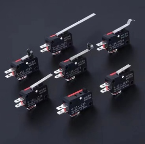 <span class=keywords><strong>Micro</strong></span>-interrupteur à contact plastique noir SPDT V-152-1C25, <span class=keywords><strong>220V</strong></span> AC 12VDC 15A IP11, 30000 cycles, température de fonctionnement -25°C +85°C - Product Image 4