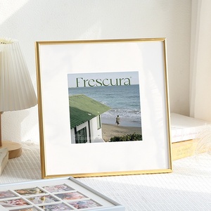 Cadre photo mural en alliage d'aluminium <span class=keywords><strong>Gongjin</strong></span>, design moderne minimaliste, bords fins et étroits, électroplaqué, personnalisable disponible - Product Image 1
