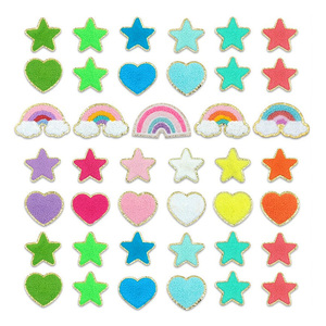 Broderie de paillettes dorées autocollantes Chenille <span class=keywords><strong>Patch</strong></span> 3D Stick Heart Sticker pour sacs vêtements chapeaux plastique thermocollant Style - Product Image 2
