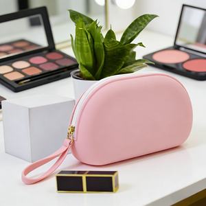 Bolsa de Maquillaje Portátil de Viaje para Mujer, Bolsa de Almacenamiento de Artículos de Aseo de Silicona Suave Impermeable, Bolsa de Silicona, Bolsa de Maquillaje - Product Image 1