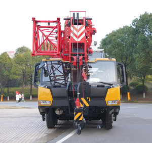 Grue robuste STC600T5, capacité de levage de 60 tonnes, 250 kW, poids brut de 42 500 kg - Product Image 1