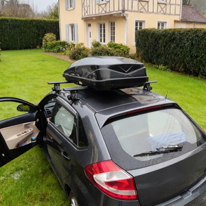 Boîte de toit de voiture en ABS de 400 L en gros - Coffre de rangement étanche avec serrure de sécurité pour SUV, idéal pour les voyages de <span class=keywords><strong>famille</strong></span> et le camping en <span class=keywords><strong>week</strong></span>-<span class=keywords><strong>end</strong></span> - Product Image 4
