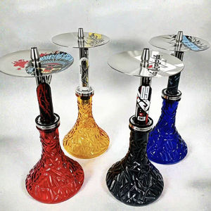 Cachimba de Vidrio de Colores, Pipa de Shisha Moderna con Base Tallada y Soporte Metálico para Exhibición en Bares y Salones - Product Image 3