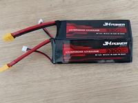 بطارية ليثيوم بوليمر قابلة لإعادة الشحن 2S 7.4V 120C 3300mAh: طاقة عالية الأداء لطائرات FPV والسيارات التي يتم التحكم بها عن بعد والقوارب النموذجية
