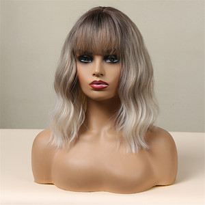 Pelucas Bob, Peluca Sintética <span class=keywords><strong>Gris</strong></span> <span class=keywords><strong>Ceniza</strong></span> Platino con Flequillo para Mujeres Negras, Ondas Cortas Naturales, Resistente al Calor, para Uso Diario y Cosplay - Product Image 4