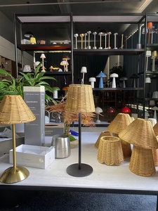 <span class=keywords><strong>Lampe</strong></span> de bureau LED sans fil en <span class=keywords><strong>rotin</strong></span> Boho USB rechargeable <span class=keywords><strong>Lampe</strong></span> de table <span class=keywords><strong>à</strong></span> intensité variable en <span class=keywords><strong>rotin</strong></span> tissé fait <span class=keywords><strong>à</strong></span> la main - Product Image 5