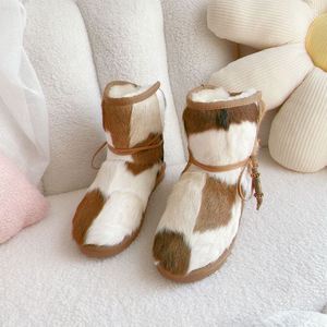 Bottes de neige pour femmes, nouveau style hiver 2025, construction en laine de qualité supérieure pour plus de chaleur, résistance au glissement et semelles épaisses - Product Image 2