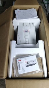 Variateur de fréquence Siemens ACS5100109A44B055 série ACS510 3P AC380V 480V 4KW avec garantie de 12 mois pour l'automatisation industrielle - Product Image 4