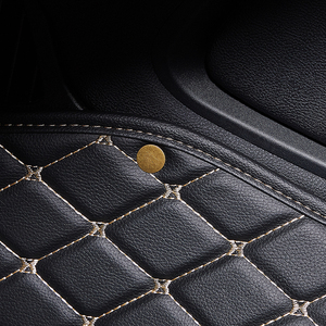 แผ่นรองพื้นรถยนต์หนังกันน้ำดีไซน์ใหม่สำหรับอัลเมร่า/ออริออน ทำความสะอาดง่าย ทนทาน ครบชุด - Product Image 3