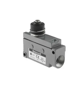 Interrupteur de fin de course à action rapide BZE7-2RN2-PG SPDT 15A 480VAC IP65 à actionneur à piston - Product Image 1