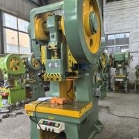 Presse mécanique de puissance excentrique 100 tonnes Machine de presse à vendre 100 tonnes Poinçonneuse